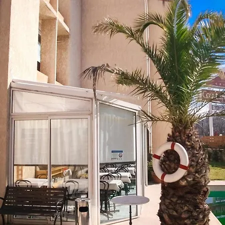 فندق أدونيس آرك إيكس 3*